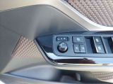 運転席に居ながらミラーコントロールできます!