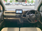 ■ 運転席まわりの装備 &rArr;