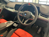 BMWの操作パネルは使いやすさを追求し日常生活で必要なボタン&スイッチを使えるようにした構造となっております。購入時から沢山触って体感してください。