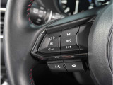【ステアリングスイッチ】運転中、前方から目線をそらすことなく、オーディオ等の操作が可能な便利機能。安心&快適ドライブにはマストな装備。
