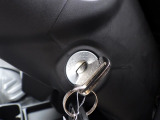 当店は全車『ロングラン保証』付!(1年間、距離無制限 HV車はHV保証付) 別途延長保証もご用意しております♪ ぜひ現車を確認にご来店ください