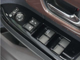 ◆パワーウィンドウスイッチ◆運転席から全席の窓の開閉操作を行うことが出来いつでも換気ができます!