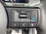 【クルーズコントロール】高速道路もラクラク走行。アクセルを離しても一定速度で走行ができ、長距離運転時の負担を軽減!加速・減速も簡単なスイッチ操作で調整できます。