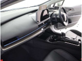 助手席から、運転席へ。その逆も自由自在☆