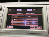 多彩な情報表示で、運転中の状況把握をサポートします。ナビゲーションやオーディオの操作もスムーズに行えます。