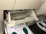 ■POINT■写真で見るよりも現車を 現車をみると写真で見ていたイメージとは少し違う部分もございます。また写真ではわからなかった車の魅力にも気づくことができるので、ぜひご来店ください!