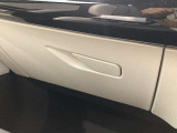 正規認定中古車 全国正規ディーラー保証付/2年・走行距離無制限 トップビューカメラ シートヒーター オートトランク アルミホイール ツートンレザーシート アップルカープレイ ステアリングヒーター