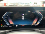 『運転』に対するBMWのこだわりはメーターパネルにも表れております。視野性の良いメーターパネルは疲労感の軽減と、運転の楽しさをもたらしてくれます。