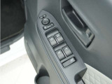 ◆パワーウィンドウスイッチ◆運転席から全席の窓の開閉操作を行うことが出来いつでも換気ができます!