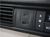 ◆USBチャージャー◆使いやすい場所に装備されています。