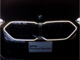 エンジェルアイ、イカリングと呼ばれるBMWのライトの正式名称は「コロナリング」です。一目でBMWとわかる伝統のデザインです。