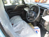 お車は一生の内にそう何度も買いなおされるものではありません。なので後悔の無いお車選びとカーライフ私たちケイスマイルにサポートさせて下さい!