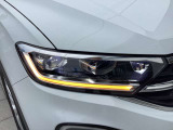 LEDヘッドランプが夜間の視界を確保