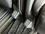 2列目シートの各席には、Type-C、急速充電対応タイプのUSBチャージャーを装備しております。