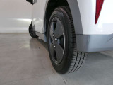 リヤタイヤの溝も十分に残っております。タイヤサイズ155/65R14となっております。