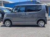 室内やハンドル周りは常に触る部分ですので、現車を見てしっかりとチェックしたいですね。