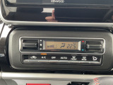 オートエアコン付きでいつでも車内快適☆