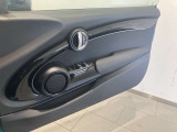 正規認定中古車 全国正規ディーラー保証付/1年・走行距離無制限 シートヒーター アクティブクルーズコントロール ワイヤレス充電 アイドリングストップ Apple Carplay ワンオーナー バックカメラ
