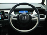 ◆Honda SENSING◆先進の安全運転支援機能で、さまざまなシーンで運転をサポート!システムが運転中のヒヤリハット回避を支援します。