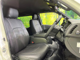 運転席シート廻りは使用感も少なく、良好な状態となっています。丁寧に使われていたことがよくわかりますね。