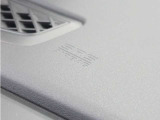 ◆助手席エアバッグ◆SRSエアバッグは、シートベルトだけでは防ぎきれない衝突時の衝撃から乗員を守るための安全装置。衝突時に瞬時に膨らみ、頭部や胸部がダッシュボードに直接衝突するのを防ぎます。