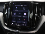 直感的な構成により、必要なときに運転の邪魔をすることなく、適切なサポート情報およびエンターテイメントを提供することができます。