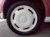155/65R14ノーマルタイヤ装着車♪各種アルミホイールや、スタッドレスタイヤも取扱いしております。是非ご相談ください♪