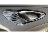 【スピーカー】Dynaudio Hi-Fiオーディオスピーカー12個搭載