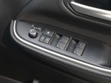 パワーウインドウを装備しております!後席ウインドゥの閉め忘れも運転席で解決できます♪