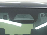 ◆Honda SENSING◆ カメラ等装置で精度の高い検知能力を発揮、安全運転を支援します。ステアリング上のコントローラーに注目!
