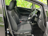 運転席からの視界が良好で、運転操作もスムーズ。快適なドライビングポジションを実現しています。