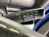 【オートライト(AUTO)】外の明るさをシステムが感知して、自動でヘッドライトが点灯します!ヘッドライトをつけ忘れを防ぐ便利機能です