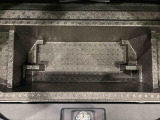 ラゲージデッキボードの下には大容量の収納ができる深底ラゲージアンダーボックス