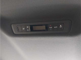 後部座席のにはエアコン操作スイッチがあり、快適な室温で楽しいドライブができます