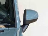 便利な電動格納ミラー付きです