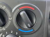 エンジンルームも綺麗に洗浄してから納車致します。普段あまり見ることが無い箇所だからこそ綺麗だと感動しますよね(*&acute;▽`*)