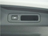 ◆パワーテールゲート◆キーや運転席のボタン、ハンズフリー機能など多彩なアクセスで自動開閉できます。