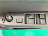 【パワーウィンドウスイッチ】パワーウィンドウ付き★運転席で全部の窓を開閉することが可能!!快適にドライブをお楽しみいただけます★