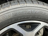 タイヤサイズは165/60R15