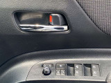 運転席窓操作部