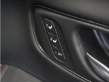 ◆ドライビングポジションシステム◆Hondaスマートキー、DRIVER1・DRIVER2のそれぞれにシート位置を記憶でき、乗車時に使用キーを判別して自動で調整を行います。