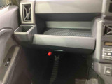 納車前にはプロのメカニックが、各部の点検を行います。ディーラーにしか出来ない品質、そしてサービスできっと満足していただけると思います!