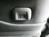 後席用のUSB電源ポートをご用意しておりますので、携帯電話などの充電をしながらのドライブをお楽しみください