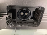 「N-VAN e:」は、電気の力で広がる新しい暮らしのかたちです。アウトドアや災害時には電源としても活躍。もしもの時も、いつもの日常も、この一台がしっかり支えてくれます。