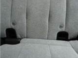 ◆ISOFIX◆シートベルトいらずでチャイルドシートと固定金具を連結するだけでがっちり固定できます。