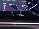 【IQライト】IQライト搭載で対向車や前走車を検知し自動で照射範囲を調整。視認性も高く、夜間も安心して運転していただけます。
