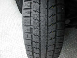 納車時にはノーマルタイヤにてお納めいたします