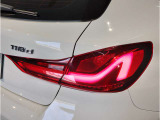 BMWのオートライトは積極的にライトをつけることにより、自車の存在を周囲に向けアピールいたします。それは安全性への配慮でもあります。