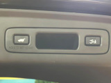 【パワーバックドア】スマートキーや運転席のボタンを押すだけでリアゲートが自動で開閉します!荷物を持っている時や、高い位置にあるバックドアを閉める際に便利な機能です♪