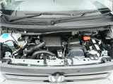 ◆エンジンルーム◆車の心臓部分のエンジンルームが汚いとトラブルの基になります。当店は専用の液剤を使って徹底的に綺麗にします。